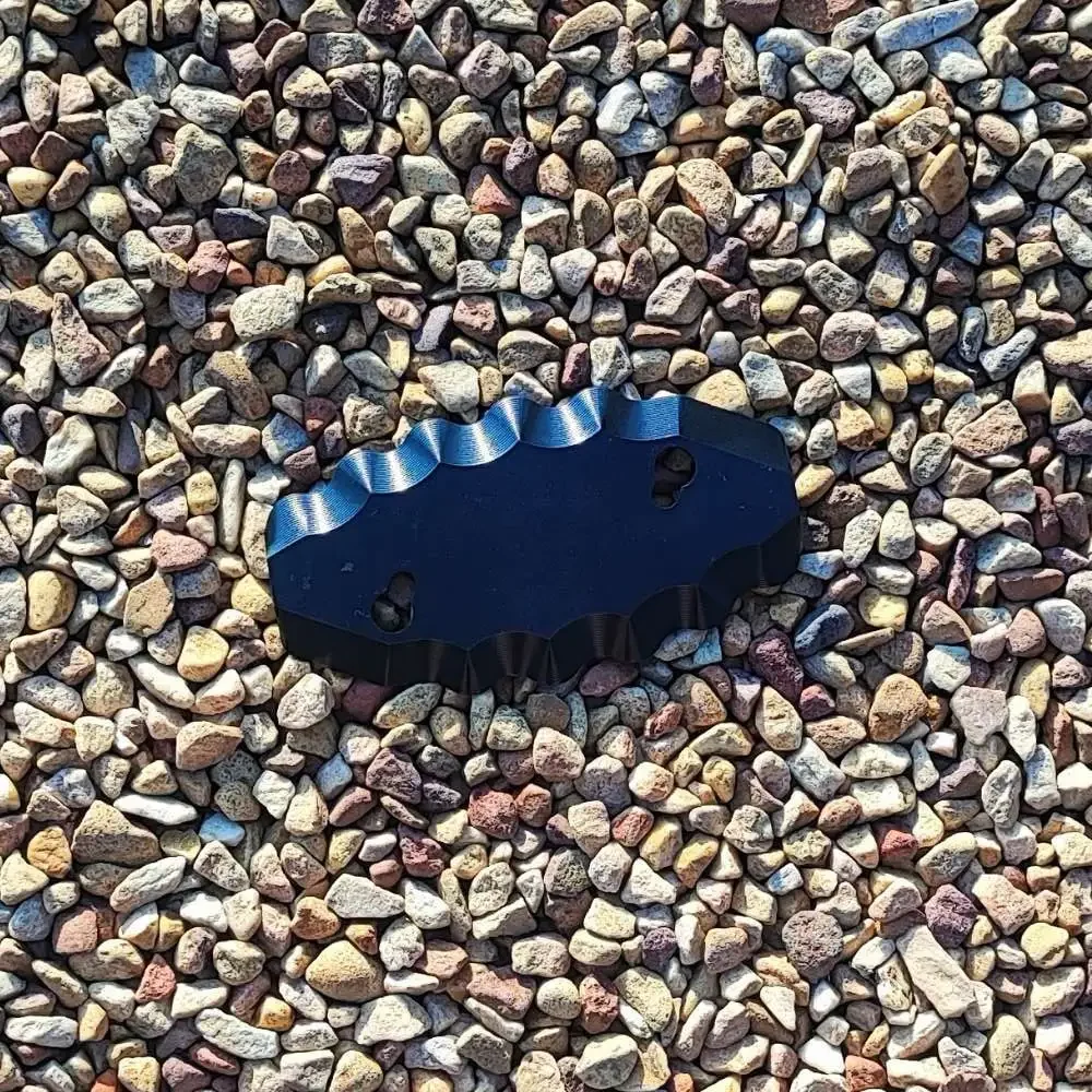 Replacement feed mixer knife for feed wagons