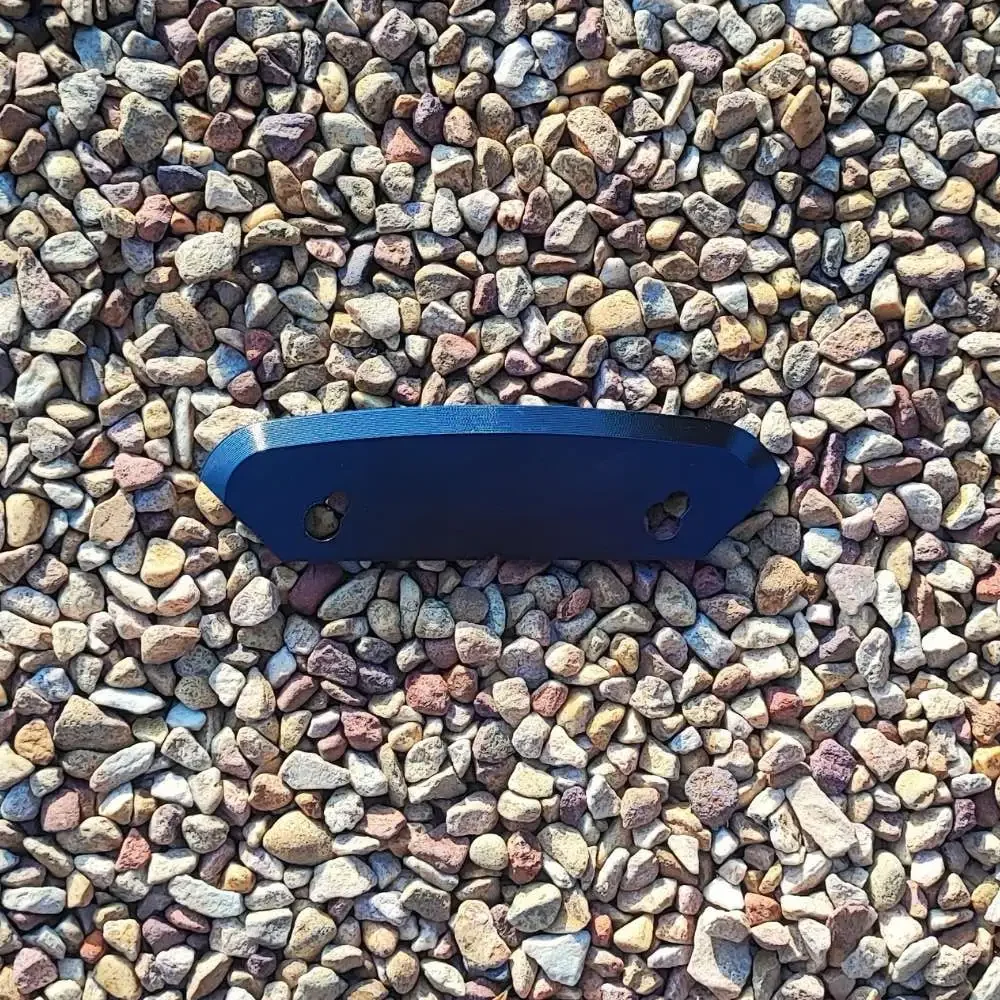 Durable feed mixer blade for agricultural mixing machines